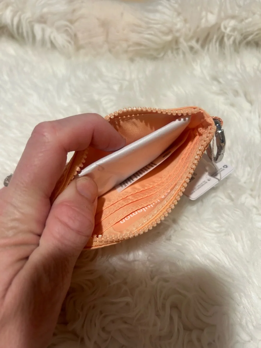 Lululemon Peach Clippable Card Pouch NWT - Picture 5 of 5